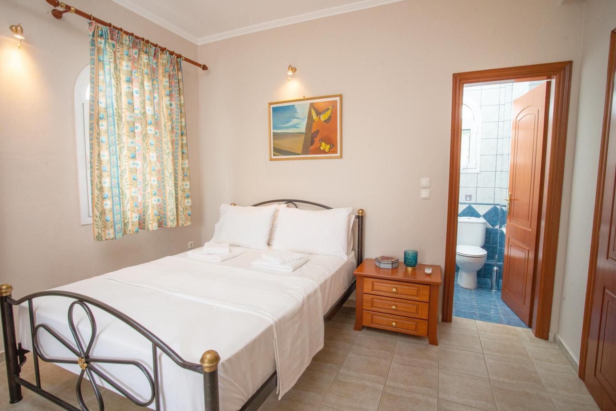 Private 6-Bdrm Villa With Garden 150M To Beach Paradisos Exteriör bild