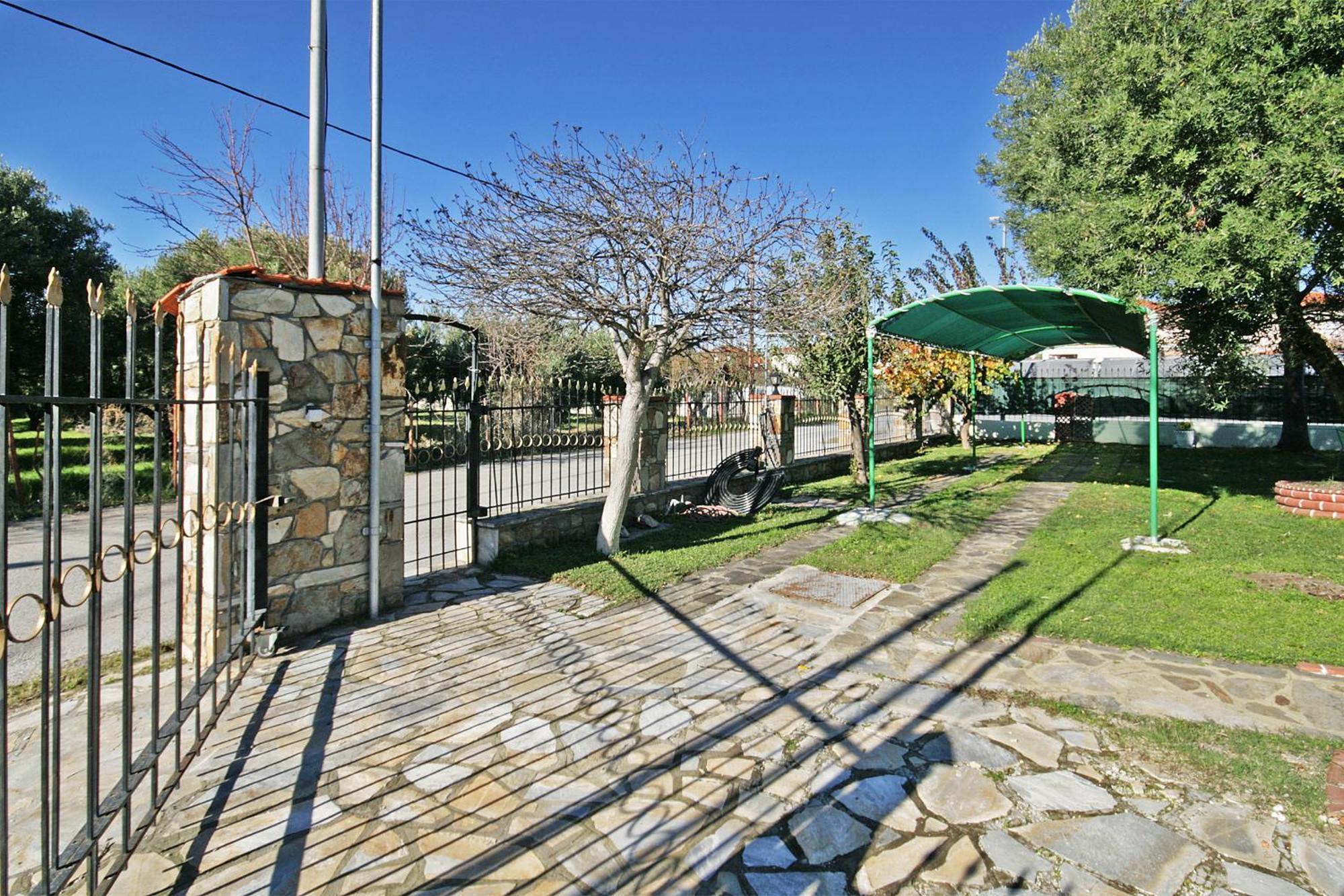 Private 6-Bdrm Villa With Garden 150M To Beach Paradisos Exteriör bild