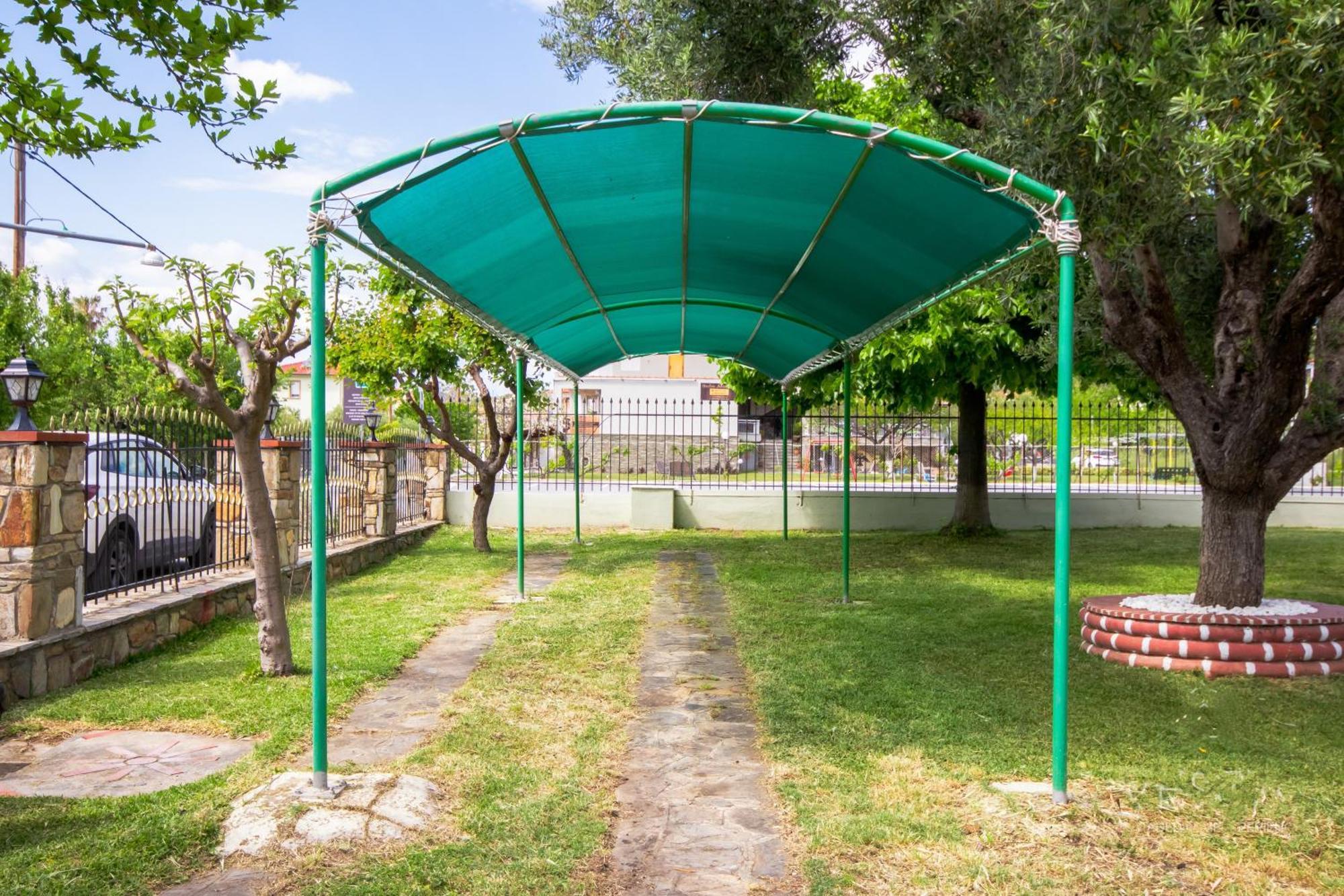 Private 6-Bdrm Villa With Garden 150M To Beach Paradisos Exteriör bild